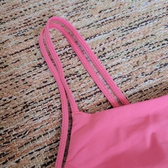 LULULEMON Sports Bra | size 4 - Picture 6 of 7